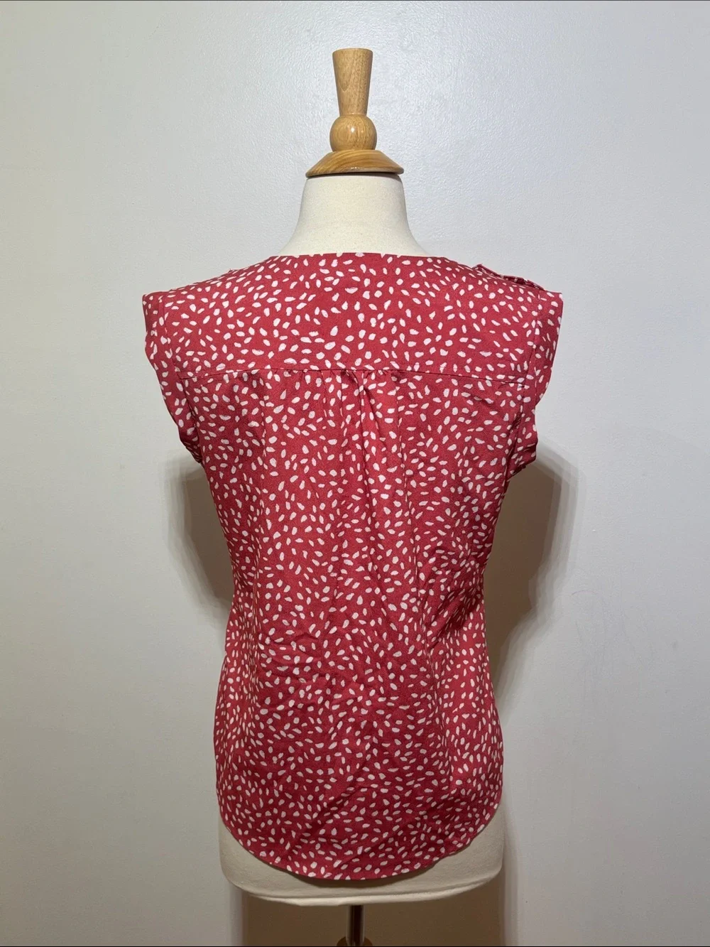 New York &‎ Company Sleeveless Printed Blouse